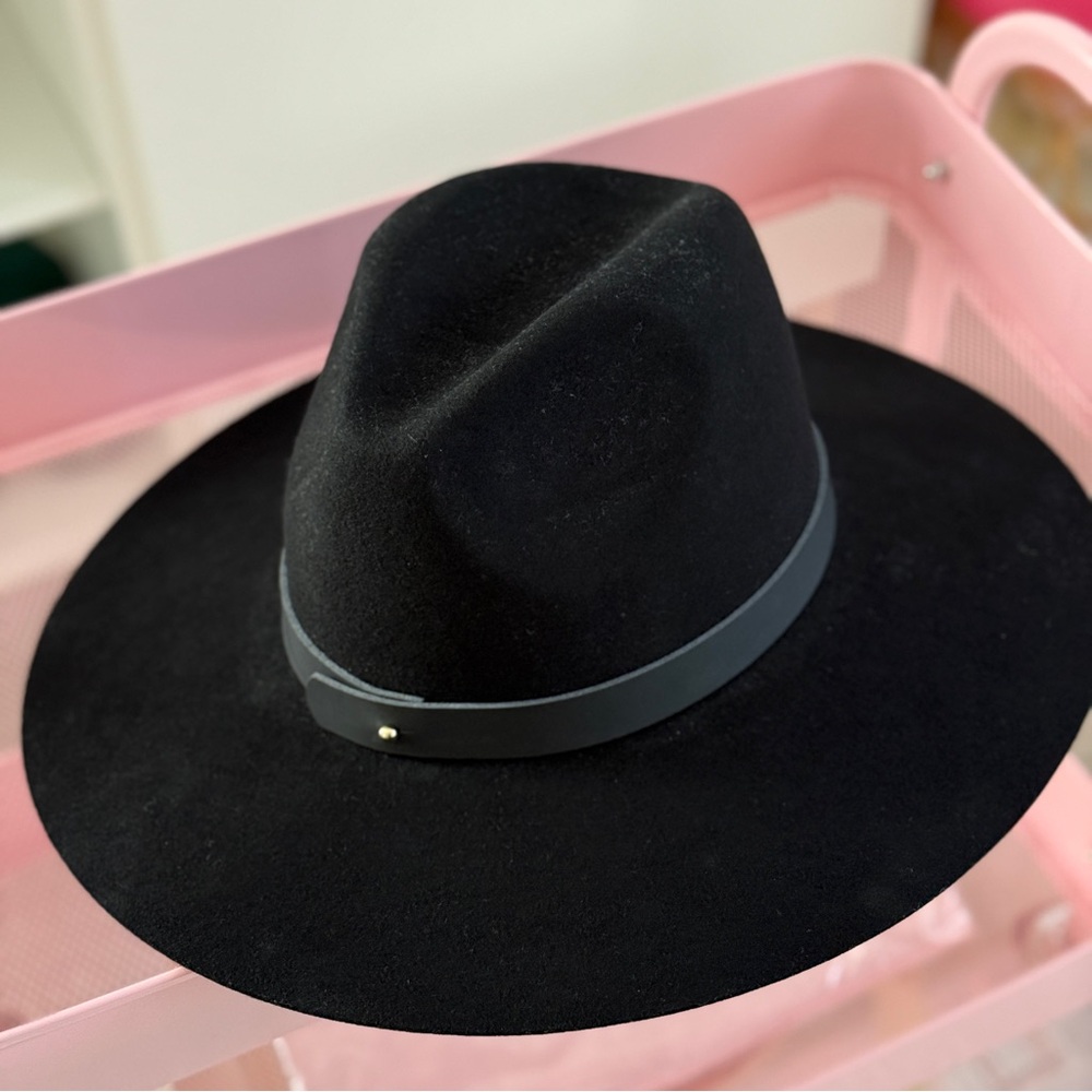 Gigi Pip Scottie Wide Brim Fedora Hat Black (M/L) with Added Leather Band & Pin